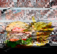 Burger Urge - Molendinar - Pubs Perth