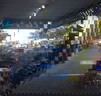 Lou's Cafe Restaurant - Pubs Perth