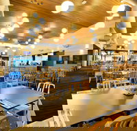 Coolum Beach Hotel - Coolum Beach - Pubs Perth