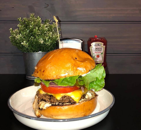 Market Burger - Pubs Perth 0