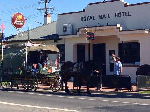 Royal Mail Hotel Mulwala - Pubs Perth 0