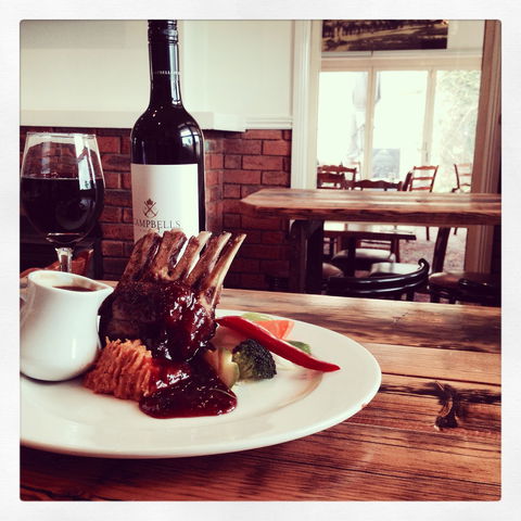 Royal Mail Hotel Mulwala - Pubs Perth 1