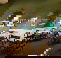 The Hunter Artisan Gallery and Cafe - Pubs Perth
