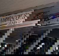 Zambeze's Cafe - Pubs Perth