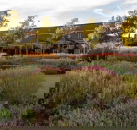 Barossa Valley Estate Cellar Door  Gardens - Pubs Perth