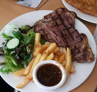 Courtyard Bistro - Uncle Buck's Hotel - Pubs Perth