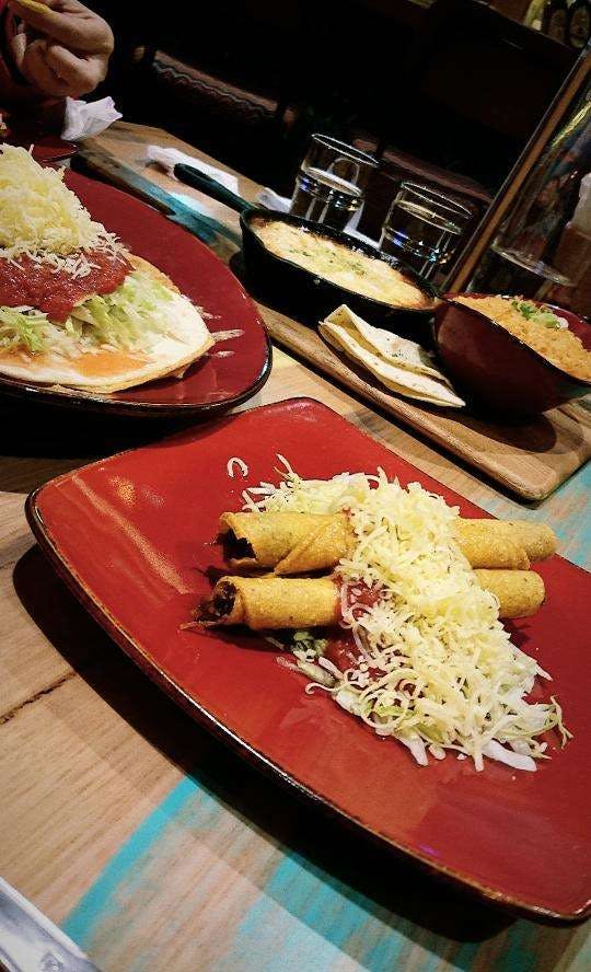 Williams Landing VIC Pubs Perth