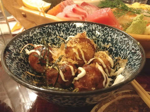 The Bolt Bar - Pubs Perth 0