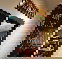 Walsh's Hotel - Pubs Perth