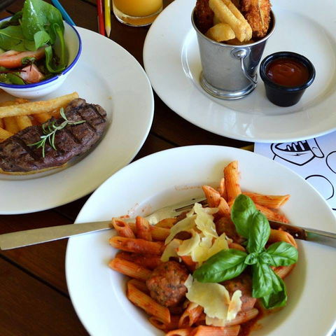 Indigo – Eats, Treats & Bar - Pubs Perth 0