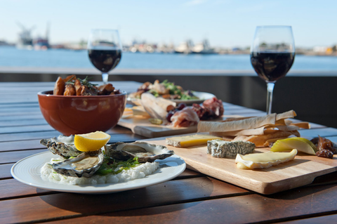 The Landing - Pubs Perth 1