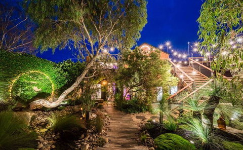 Pizzeria La Luna - Pubs Perth 9