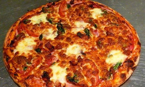 Pizzeria La Luna - Pubs Perth 1