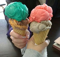 Niddrie Icecreamery - Pubs Perth