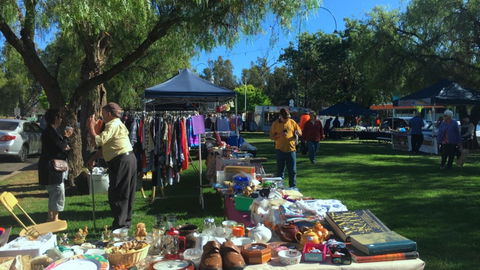 Radley's Rotisserie Chicken & Burgers - CBD - Pubs Perth 0