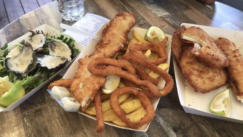 Windsor Seafoods - Pubs Perth 0