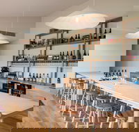 Murdoch Hill - Pubs Perth