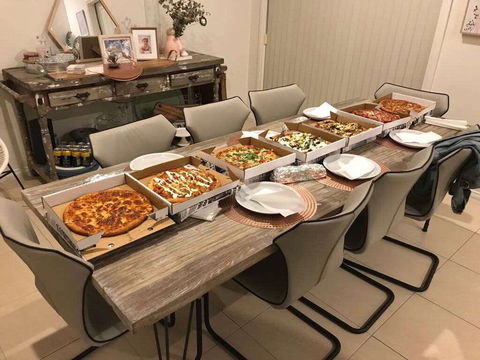 Sinatra’s Pizzeria - Pubs Perth 0