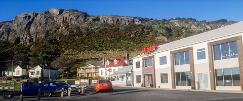 Hursey Seafoods - Pubs Perth 0