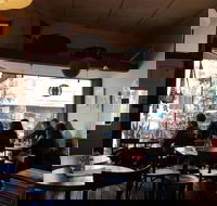 One Earth Cafe - Pubs Perth