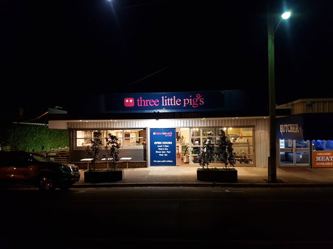 Three Little Pigs - Bar And Bistro - Pubs Perth 0