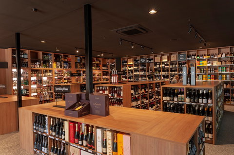 Angas Park Cellars - Pubs Perth 1