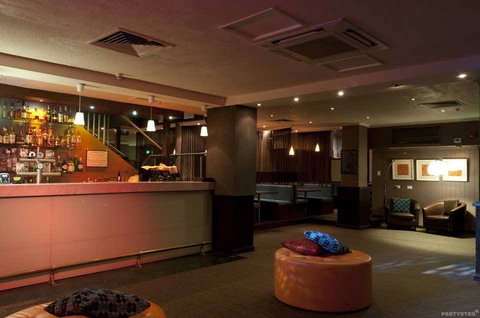 Chicken Legends And Seafood - Pubs Perth 0