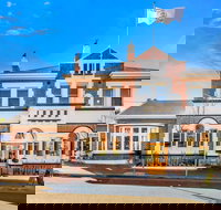 Cygnet Old Bank Cafe - Pubs Perth