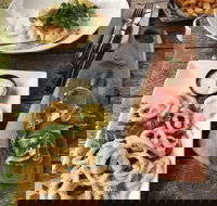 Mundaring Hotel - Pubs Perth