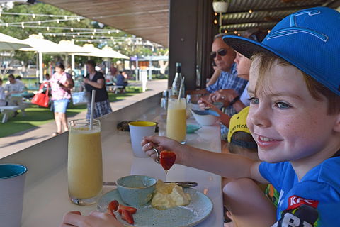 Snapper Rocks Bar & Kitchen - Pubs Perth 2