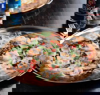 The Village Pizzeria - Pubs Perth