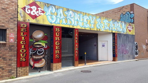 Carney & Earl's - Pubs Perth 0
