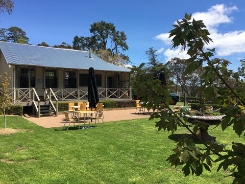 Mortimer's Wines Schoolhouse Cellar Door - Pubs Perth 0