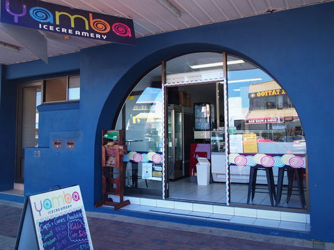 Yamba Icecreamery - Pubs Perth 0