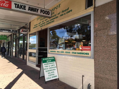 Evergreen Spot - Pubs Perth 0