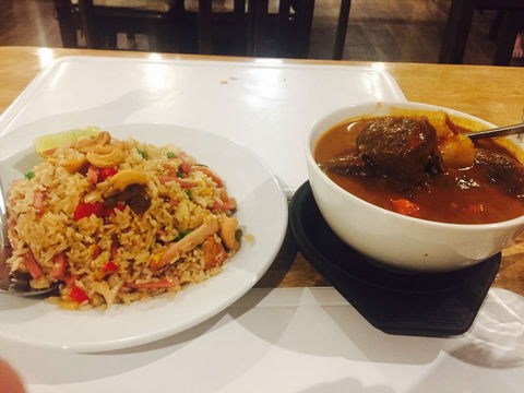 N' Thai Sing - Pubs Perth 0
