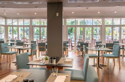 Poolside Restaurant And Bar - Pubs Perth 2