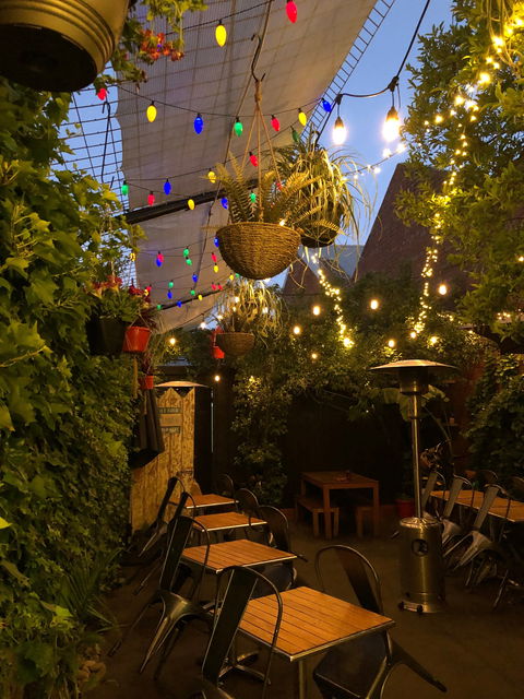 Saigon Allee - Pubs Perth 0