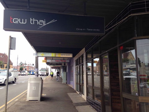 Tew Thai - Pubs Perth 0