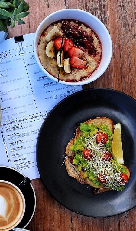 Coco Mojo Bar & Grill - Pubs Perth 4