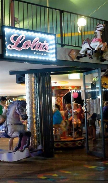 Lola's Pergola Darwin - Pubs Perth 4