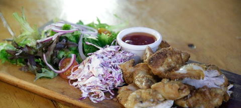 Lola's Pergola Darwin - Pubs Perth 7