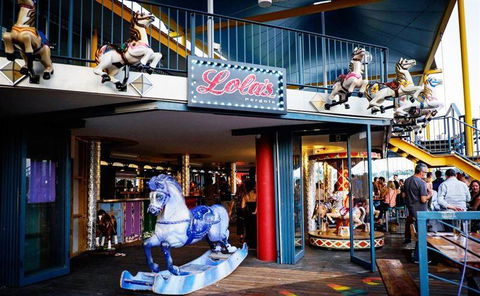 Lola's Pergola Darwin - Pubs Perth 8