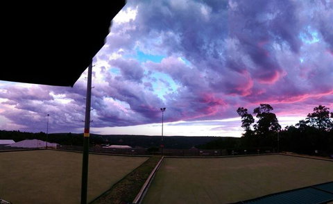 Windows On Wygonda At The Roleystone Club - Pubs Perth 9