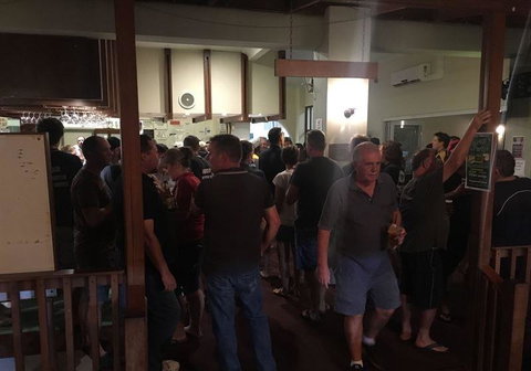 Windows On Wygonda At The Roleystone Club - Pubs Perth 18