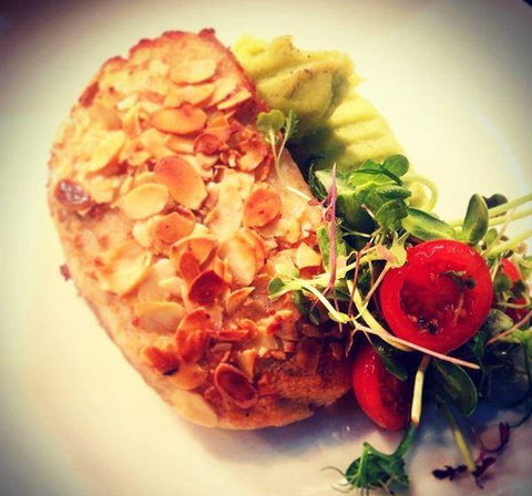 Windows On Wygonda At The Roleystone Club - Pubs Perth 39