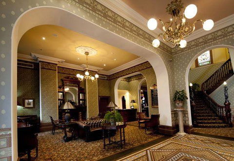 Craig's Royal Hotel - Pubs Perth 8
