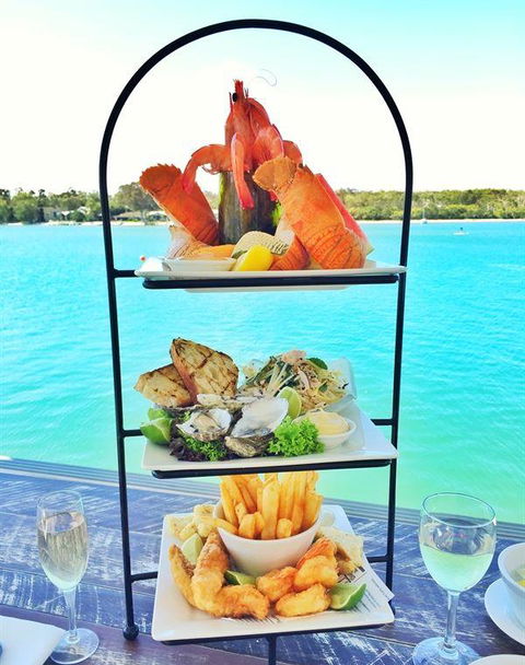 Noosa Boathouse - Pubs Perth 6