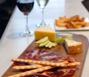 Oscar's Hotel Bar And Restaurant - Pubs Perth 10