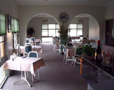 Shells Restaurant - Pubs Perth 0